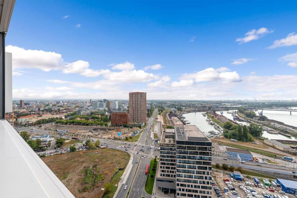 On The Danube, City Center, Free Parking Братислава Екстериор снимка